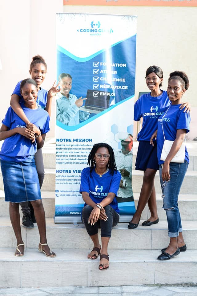 Membres femmes du club Coding Club Haïti Carrefour